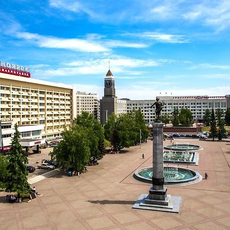 Hotel Krasnoyarsk Exterior photo