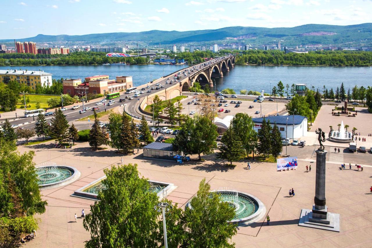 Hotel Krasnoyarsk Exterior photo